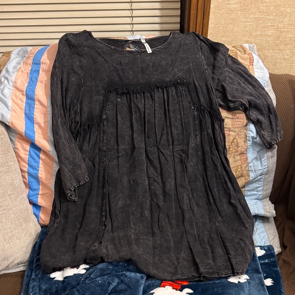 Chic Black Tunic Top